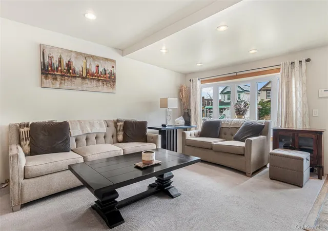 Photo 4 of Sale Pending at 9423 209th Street, New York, NY 11428 | MLS# 1033775 | Listing updated on 2026-09-04