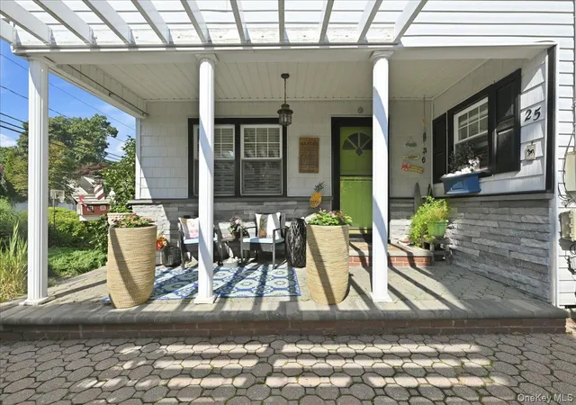 Photo 3 of Sale Pending at 25 Rhode Is Ave, Oyster Bay, NY 11758 | MLS# 1033792 | Listing updated on 2026-08-17