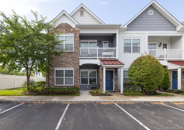 Photo 1 of Sale Pending at 54 Barley Ln #54L, Brookhaven, NY 11772 | MLS# 1033794 | Listing updated on 2026-08-28