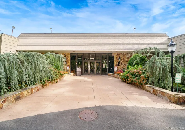 Photo 3 of Condo for sale at 147 Birchwood Rd #147, Brookhaven, NY 11763 | MLS# 1033814 | Listing updated on 2026-10-08