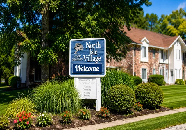 Condo for sale at 15 Sierra Ct #15, Brookhaven, NY 11727 | MLS# 1033852