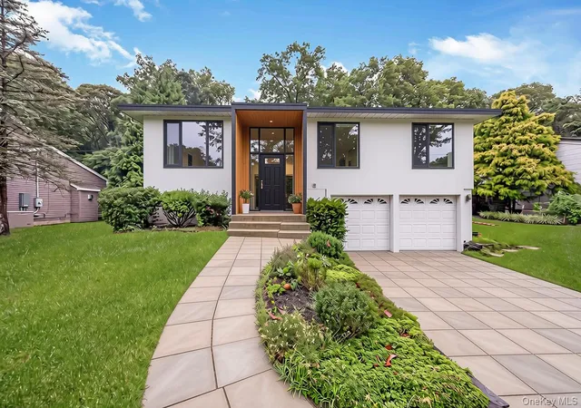 2nd image of 23 Country Lane Dr, Smithtown, NY 11754 | MLS# 1033860