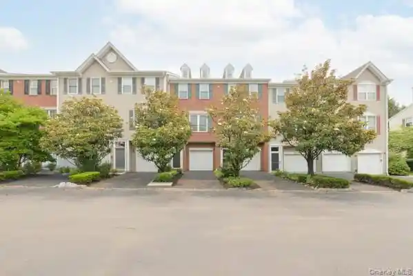 Listing Photo 1 - Condo for sale in 35 Mdw Ln located at 35 Mdw Ln, Clarkstown, NY 10954 - Unit #35-Building 8F