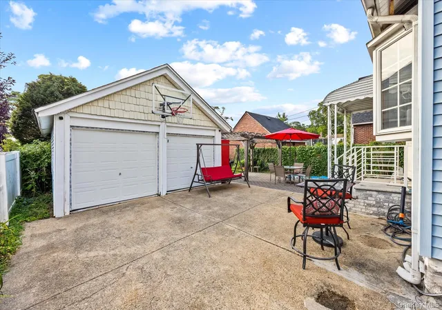 Photo 3 of Single family home for sale at 42 N Corona Ave, Hempstead, NY 11580 | MLS# 1033875 | Listing updated on 2026-09-06