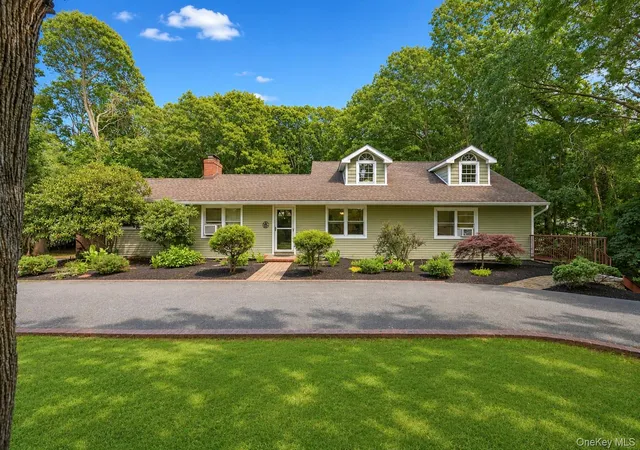 Photo 2 of Single family home for sale at 117 Hallock Rd, Brookhaven, NY 11755 | MLS# 1033876 | Listing updated on 2026-08-22
