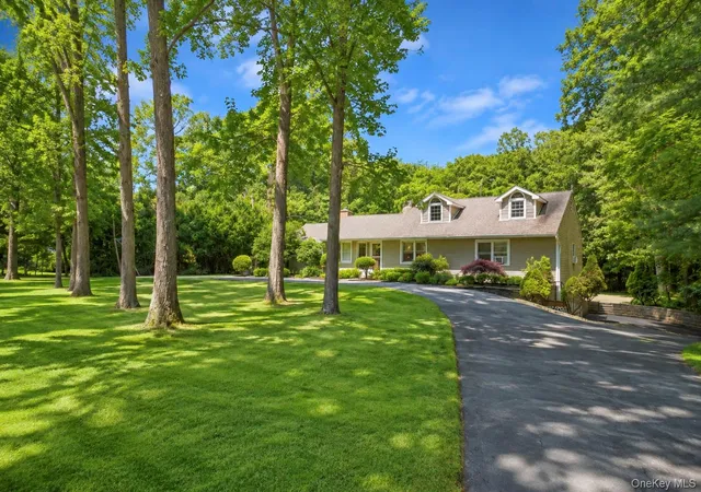 Photo 3 of Sale Pending at 117 Hallock Rd, Brookhaven, NY 11755 | MLS# 1033876 | Listing updated on 2026-09-22