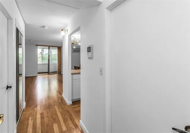 2nd image of 800 Willis Ave #105, North Hempstead, NY 11507 | MLS# 1033885