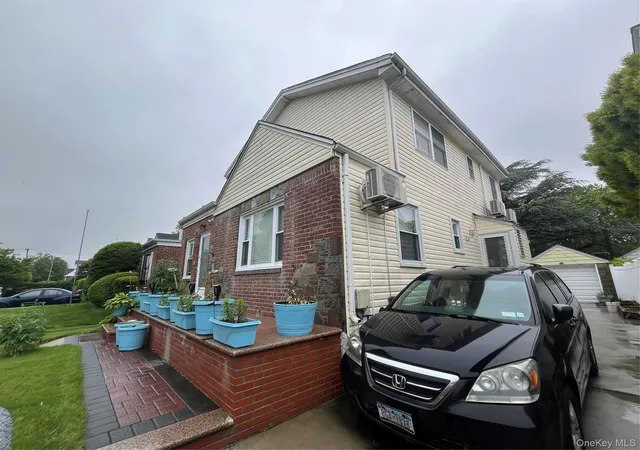 Photo 1 of Single family home for sale at 8622 251st Street, New York, NY 11426 | MLS# 1033887 | Listing updated on 2026-10-02