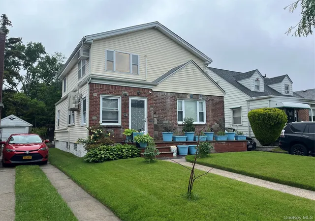 Photo 2 of Single family home for sale at 8622 251st Street, New York, NY 11426 | MLS# 1033887 | Listing updated on 2026-10-02