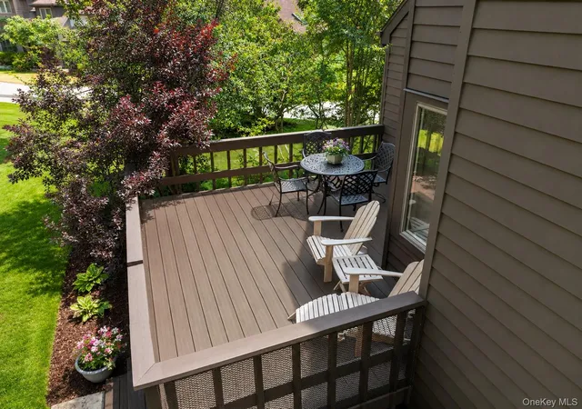 Photo 3 of Sale Pending at 31 Cotswold Dr, North Salem, NY 10560 | MLS# 1033904 | Listing updated on 2026-10-06