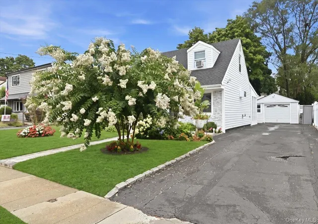 Photo 3 of Sale Pending at 913 Merillon Ave, Hempstead, NY 11590 | MLS# 1033908 | Listing updated on 2026-08-21