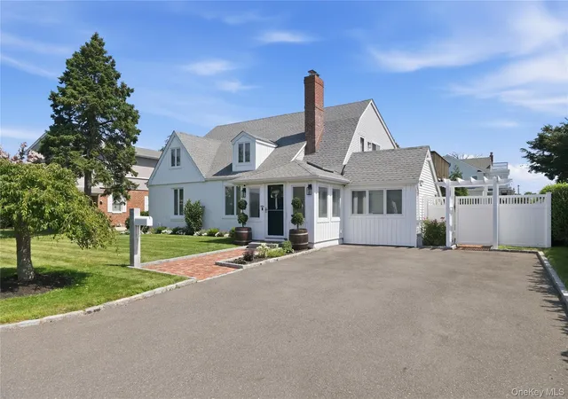 Photo 3 of Sale Pending at 57 Girard Ave, Islip, NY 11706 | MLS# 1033916 | Listing updated on 2026-08-29