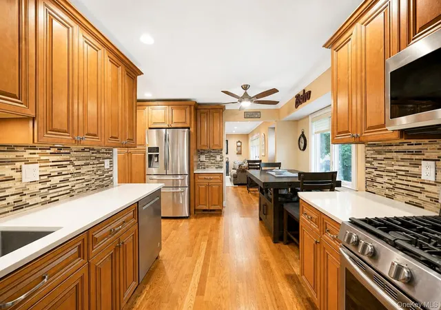Photo 2 of Sale Pending at 18 Cornell Ln, Oyster Bay, NY 11801 | MLS# 1033919 | Listing updated on 2026-09-02