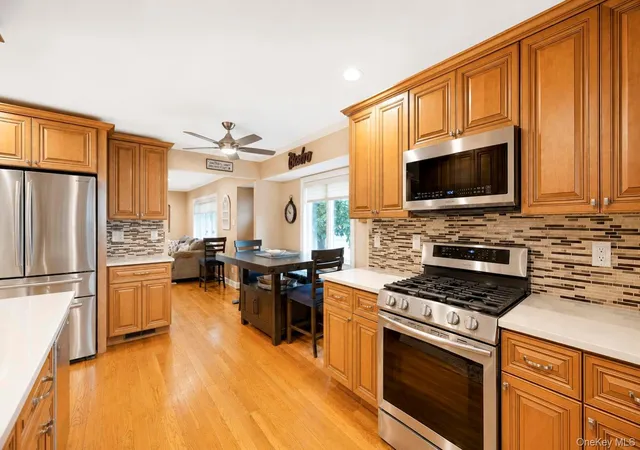 Photo 3 of Sale Pending at 18 Cornell Ln, Oyster Bay, NY 11801 | MLS# 1033919 | Listing updated on 2026-09-02