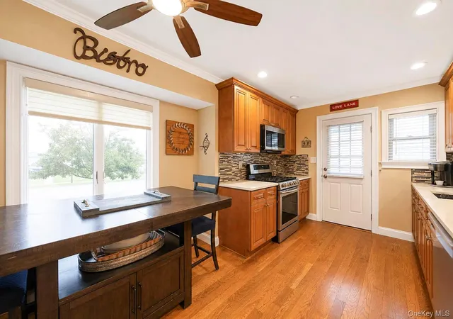Photo 3 of Sale Pending at 18 Cornell Ln, Oyster Bay, NY 11801 | MLS# 1033919 | Listing updated on 2026-09-02