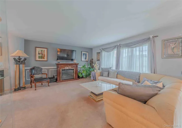 2nd image of 3232 Ocean Harbor Dr, Hempstead, NY 11572 | MLS# 1033922