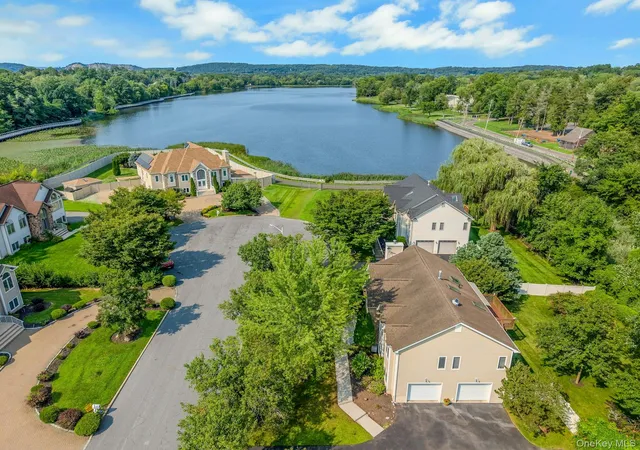 4th image of 14 Stern Pl, Clarkstown, NY 10920 | MLS# 1033927