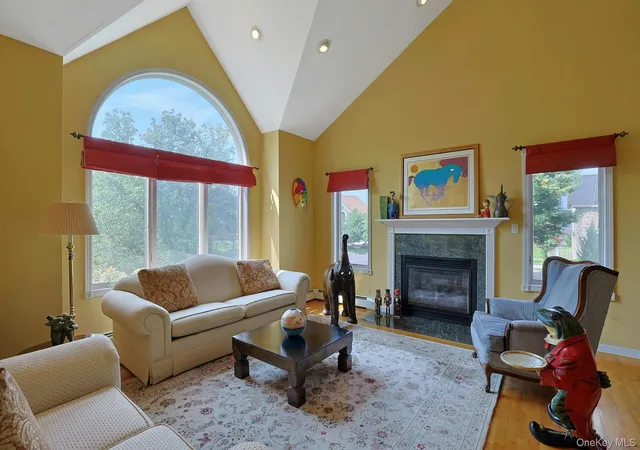 5th image of 14 Stern Pl, Clarkstown, NY 10920 | MLS# 1033927