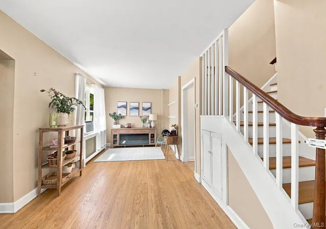Photo 5 of Single family home for sale at 34 Keats Ave, Greenburgh, NY 10530 | MLS# 1033939 | Listing updated on 2026-08-29