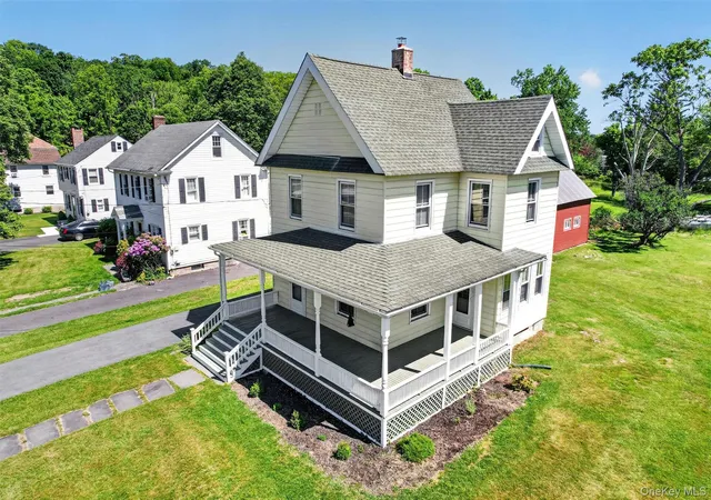 Photo 3 of Sale Pending at 41 Roosevelt Ave #39, Middletown, NY 10940 | MLS# 1033985 | Listing updated on 2026-09-15