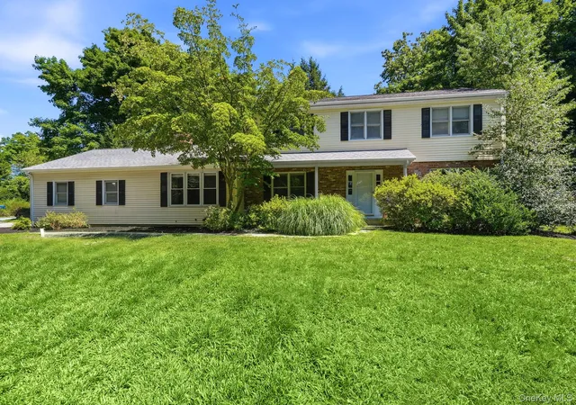 1st image of 5 Hampton Pl, Bedford, NY 10536 | MLS# 1033996
