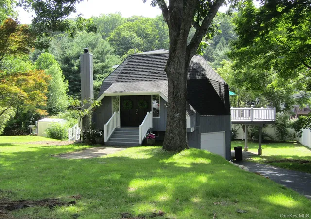 Photo 3 of Sale Pending at 374 Sprout Brk Rd, Philipstown, NY 10524 | MLS# 1033998 | Listing updated on 2026-10-02