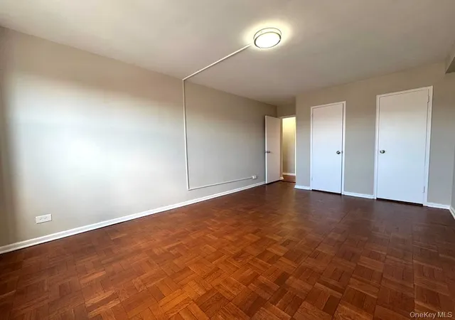 Listing Photo 1 - Condo for sale in building located at 8900 170Th St, New York, NY 11432 - Unit #7D
