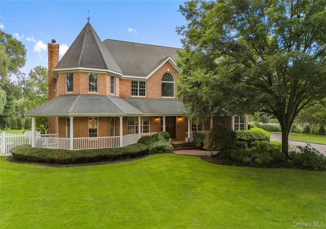 1st image of 17 Hunt Ct, Oyster Bay, NY 11545 | MLS# 1034020