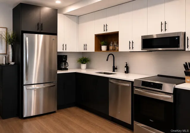 Photo 1 of Single family home for sale at 511 Evergreen Ave #2D, New York, NY 11221 | MLS# 1034032 | Listing updated on 2026-08-23