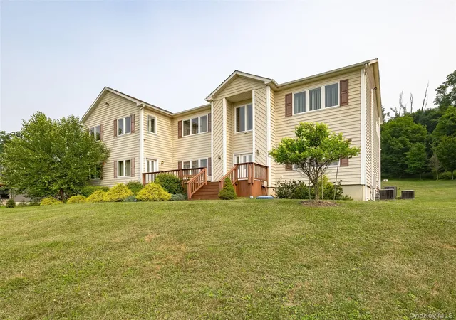 Single family home for sale at 192 E Hook Rd, East Fishkill, NY 12533 | MLS# 1034038