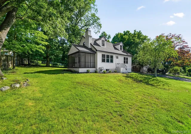 2nd image of 2 Francis Pl, Clarkstown, NY 10960 | MLS# 1034039