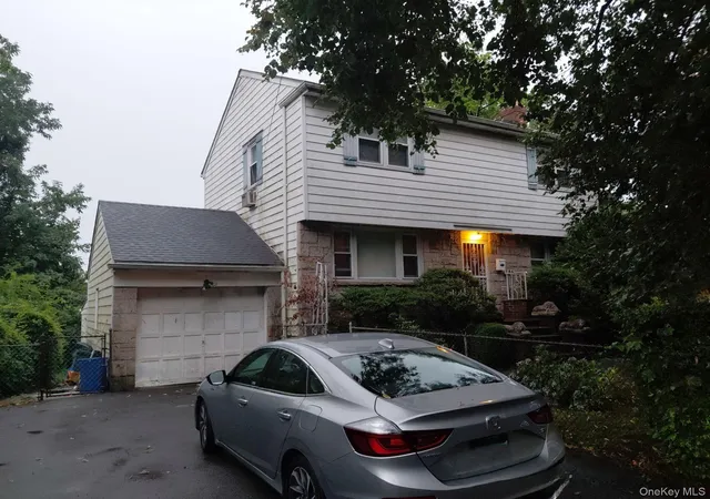 Photo 1 of Single family home for sale at 295 Hussey Rd, Mount Vernon, NY 10552 | MLS# 1034052 | Listing updated on 2026-08-04