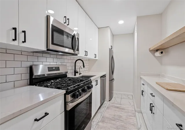 Photo 2 of Condo for sale at 151 25 88th Street #4E, New York, NY 11414 | MLS# 1034053 | Listing updated on 2026-08-06
