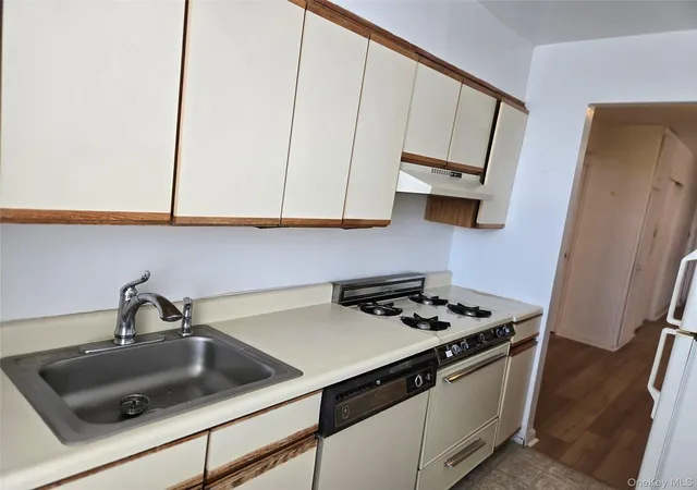 Photo 3 of Condo for sale at 3903 Nostrand Ave #6C, New York, NY 11235 | MLS# 1034079 | Listing updated on 2026-08-09