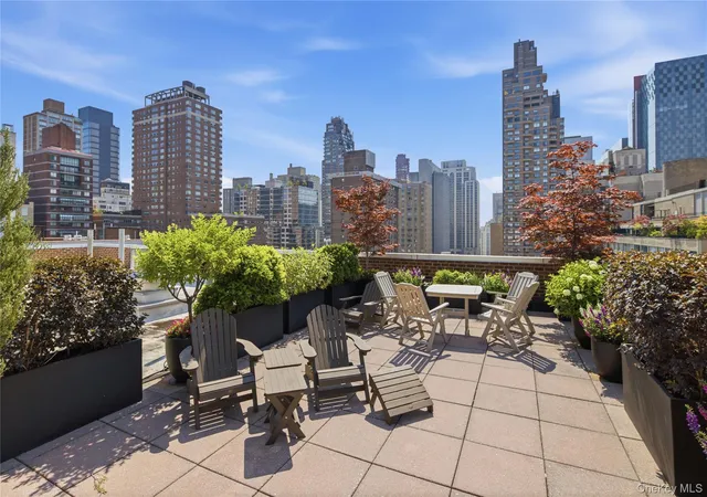 Photo 2 of House for sale at 310 E 70th Street #5C, New York, NY 10021 | MLS# 1034080 | Listing updated on 2026-09-16