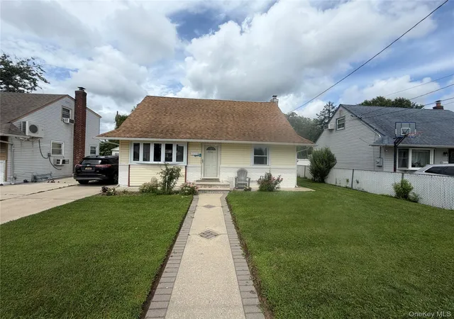 Photo 1 of Single family home for sale at 1556 Adams St, Hempstead, NY 11003 | MLS# 1034086 | Listing updated on 2026-08-04
