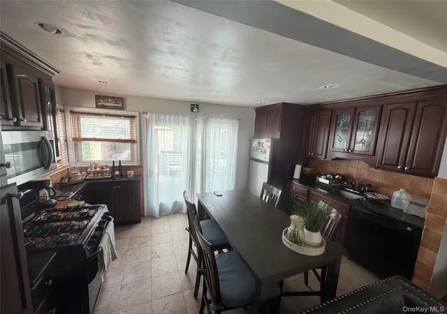 Photo 3 of Single family home for sale at 1556 Adams St, Hempstead, NY 11003 | MLS# 1034086 | Listing updated on 2026-08-04