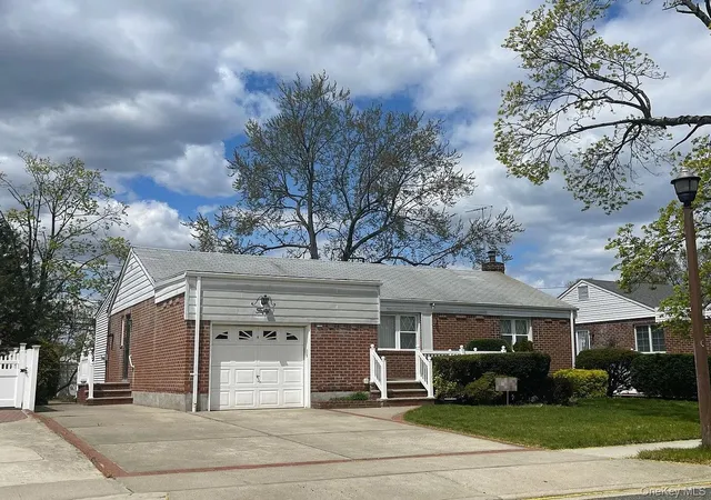 Photo 1 of Single family home for sale at 50 Buffalo St, Hempstead, NY 11003 | MLS# 1034089 | Listing updated on 2026-08-04