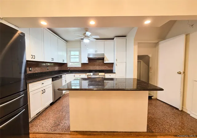 Photo 3 of Single family home for sale at 256-15 Pembroke Ave, North Hempstead, NY 11020 | MLS# 1034090 | Listing updated on 2026-09-05