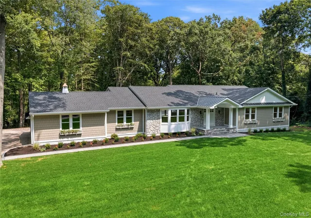 Photo 1 of Sale Pending at 128 Bay Ave, Huntington, NY 11743 | MLS# 1034103 | Listing updated on 2026-08-28