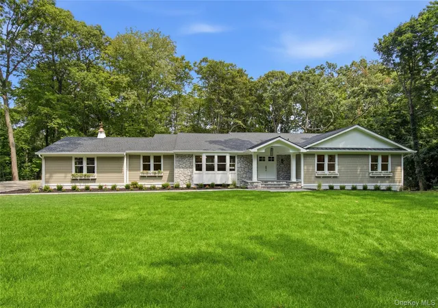 Photo 3 of Sale Pending at 128 Bay Ave, Huntington, NY 11743 | MLS# 1034103 | Listing updated on 2026-08-28