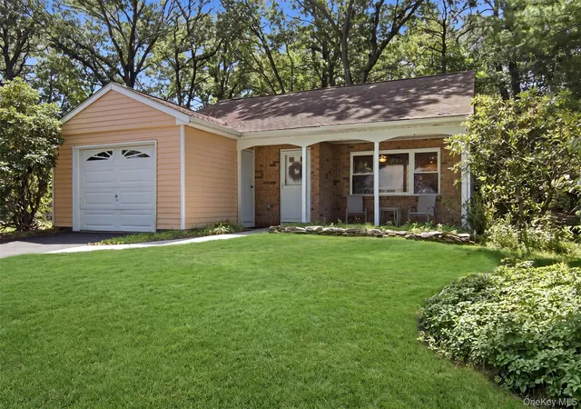 Photo 2 of Sale Pending at 254 Edinburgh Dr, Brookhaven, NY 11961 | MLS# 1034129 | Listing updated on 2026-08-31
