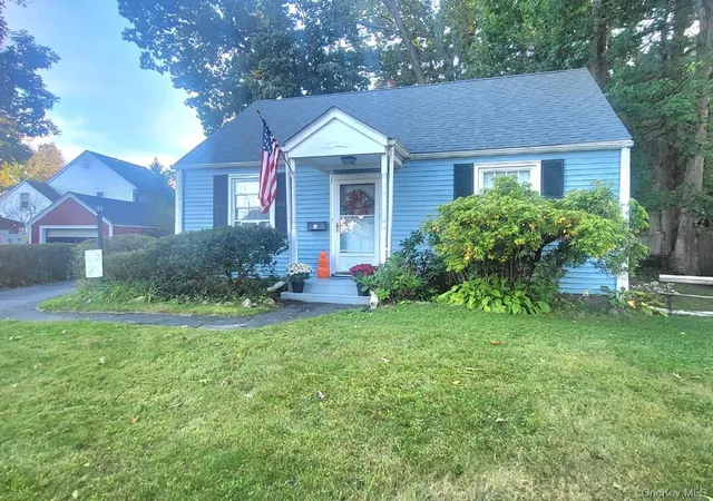 Photo 2 of Single family home for sale at 3 Vanamee St, Newburgh (city), NY 12550 | MLS# 1034149 | Listing updated on 2026-10-08
