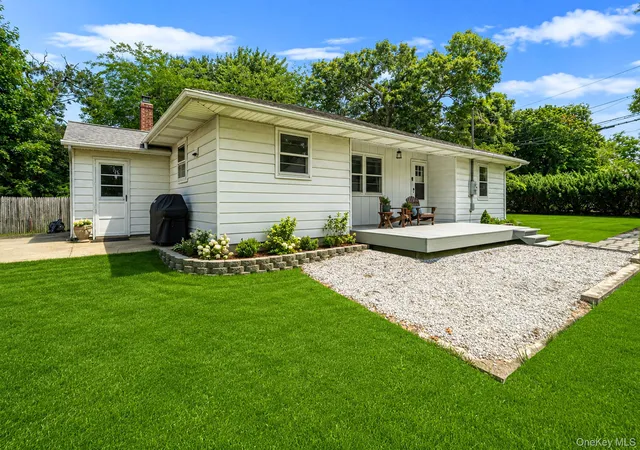 Photo 3 of Sale Pending at 15 Oceanview Ave, Brookhaven, NY 11738 | MLS# 1034155 | Listing updated on 2026-08-30