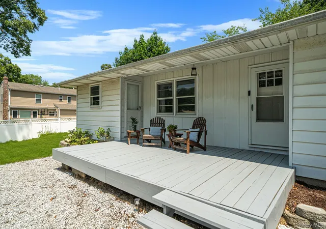 Photo 4 of Sale Pending at 15 Oceanview Ave, Brookhaven, NY 11738 | MLS# 1034155 | Listing updated on 2026-08-30