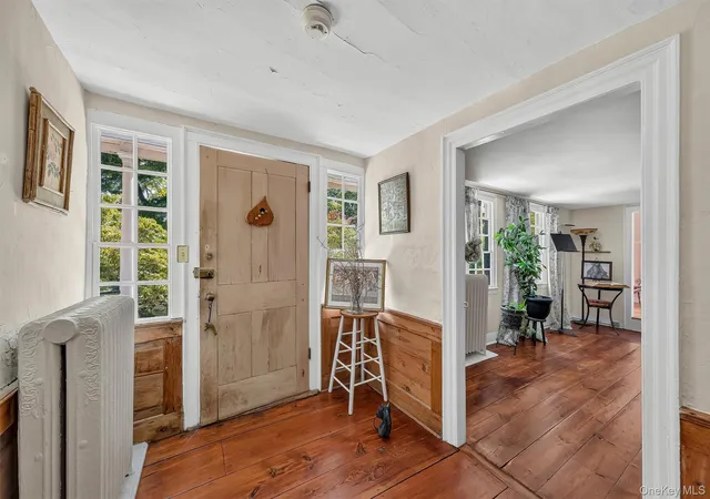 Photo 3 of Single family home for sale at 15 Inningwood Rd, New Castle, NY 10562 | MLS# 1034206 | Listing updated on 2026-10-07