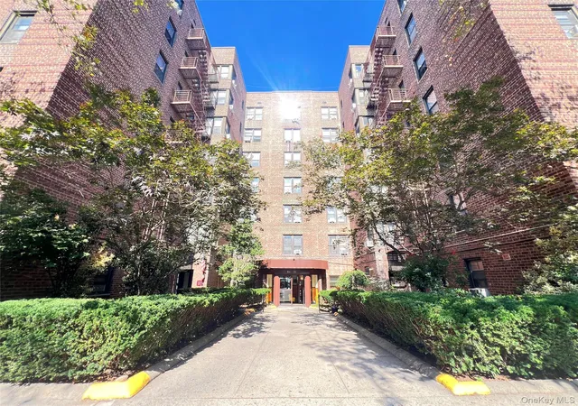 Condo for sale at 84-25 Elmhurst Ave #1V, New York, NY 11373 | MLS# 1034214