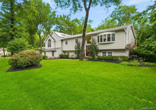 Photo 2 of Sale Pending at 12 Brentwood Dr, Clarkstown, NY 10956 | MLS# 1034232 | Listing updated on 2026-08-24