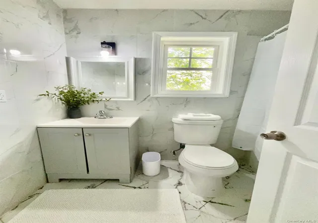 Listing Photo 2 - Condo for sale in building located at 137 S 14th, Mount Vernon, NY 10550 - Unit #