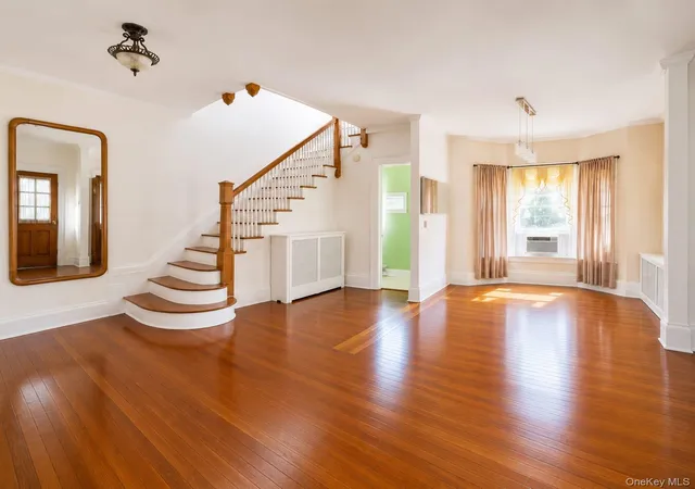 Photo 4 of Single family home for sale at 29 The Blvd, New Rochelle, NY 10801 | MLS# 1034249 | Listing updated on 2026-09-09